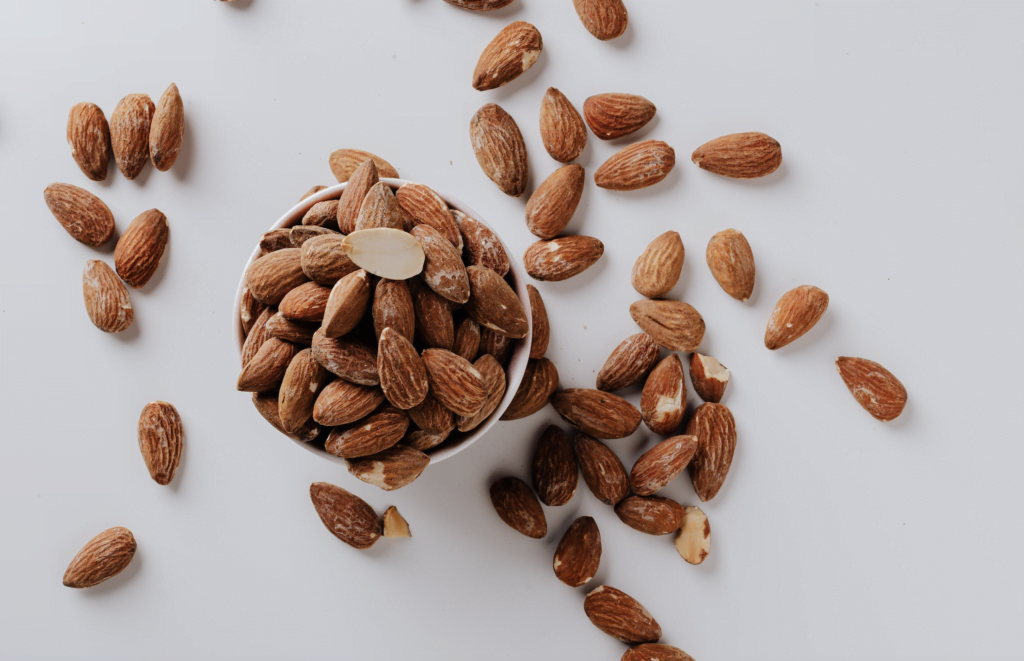 Almendras. Productores de Almendras: Potencia tu negocio con energía solar.